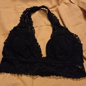 🔴2 For $10 🖤Chic Black Lace Halter Bralette🖤